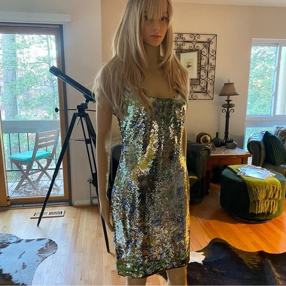 ⭐️ VERSACE— Stunning Sequined Dress, Blue/ Green/Silvery floral. GORGEOUS ! ⭐️ - Picture 5 of 17